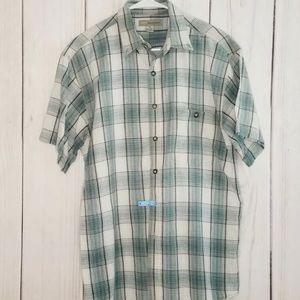 Basic Equipment Men’s Short Sleeve Shirt Button Up Plaid Size Med